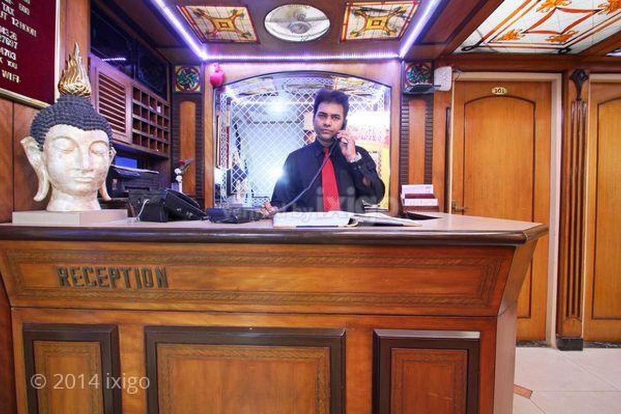 Hotel Siddhartha Мумбай Екстериор снимка