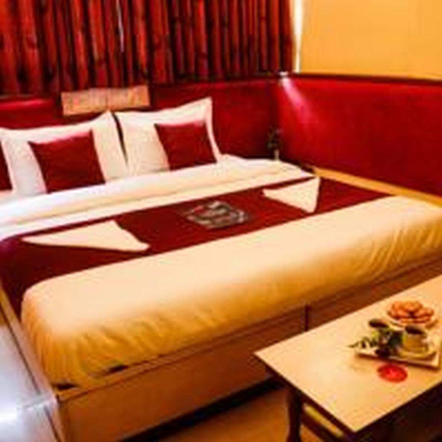 Hotel Siddhartha Мумбай Екстериор снимка
